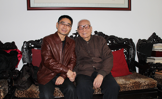 國(guó)醫(yī)大師顏正華蒞臨栢業(yè)參觀指導(dǎo)